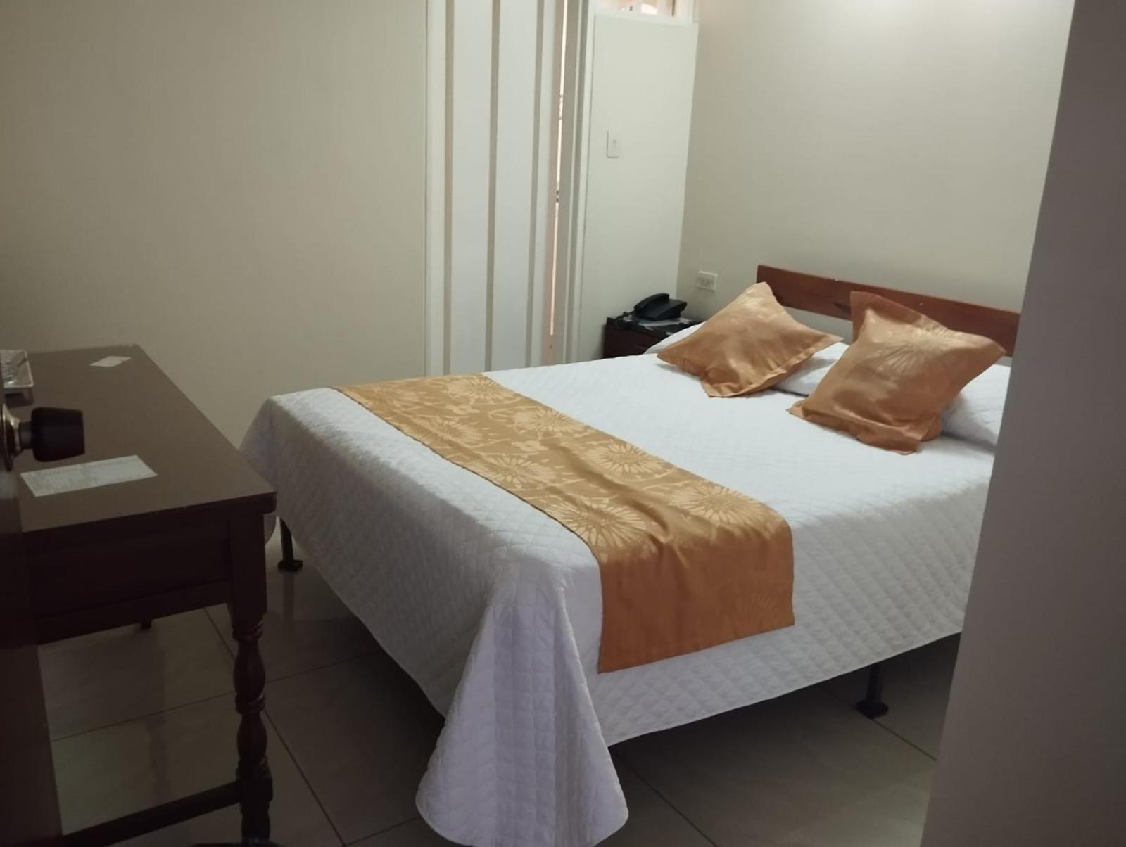 Hotel Khalifa 内瓦 外观 照片
