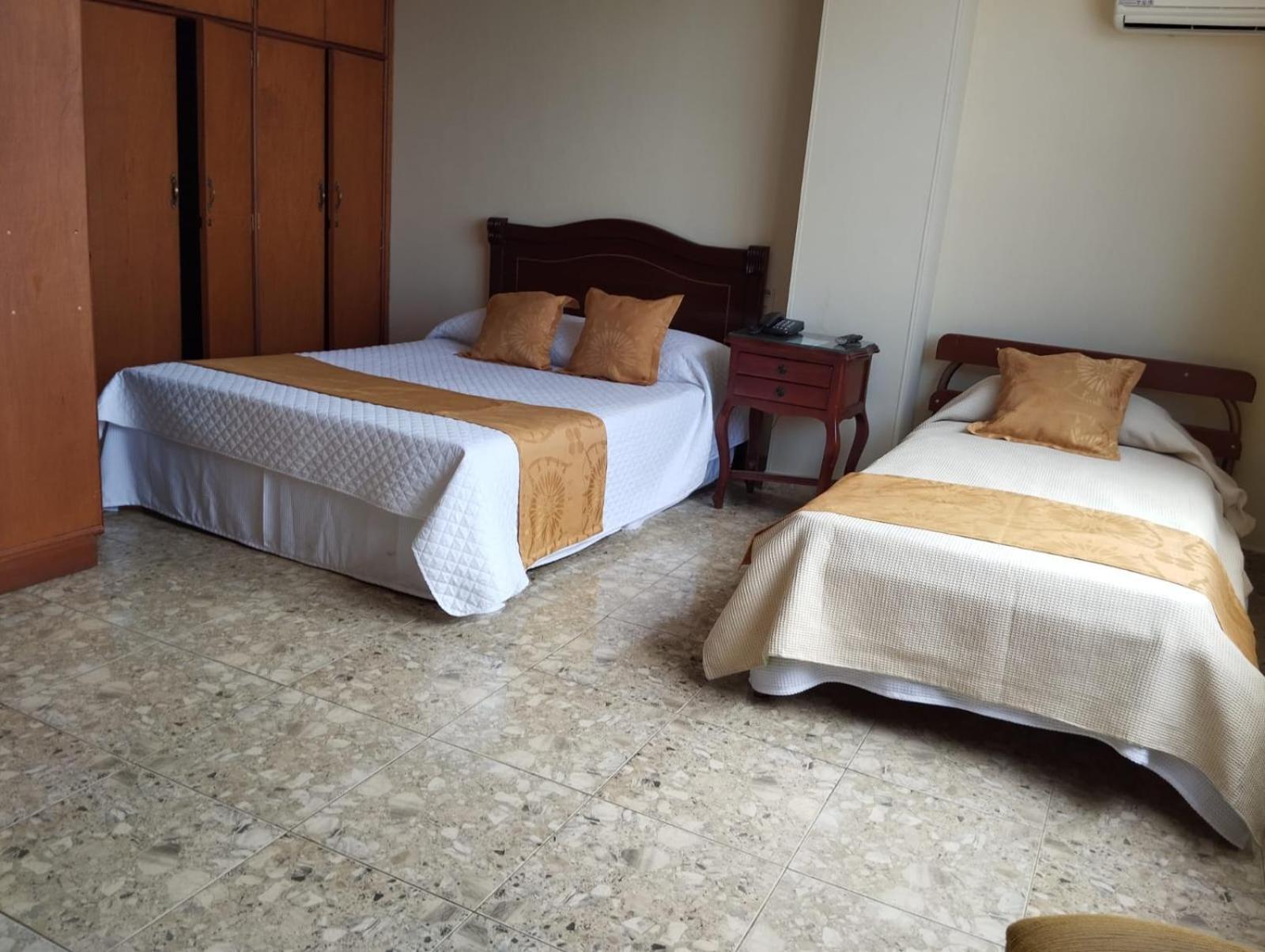 Hotel Khalifa 内瓦 外观 照片